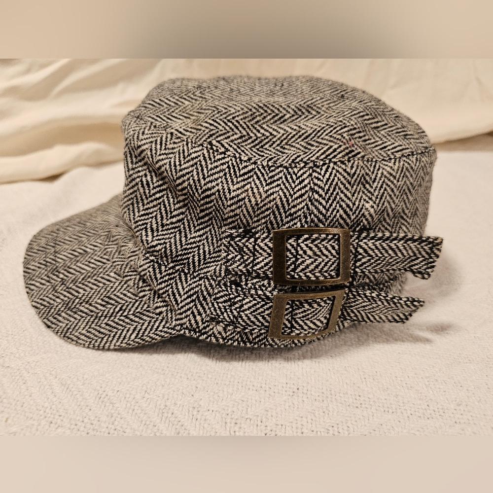 Fun Black & White Cap